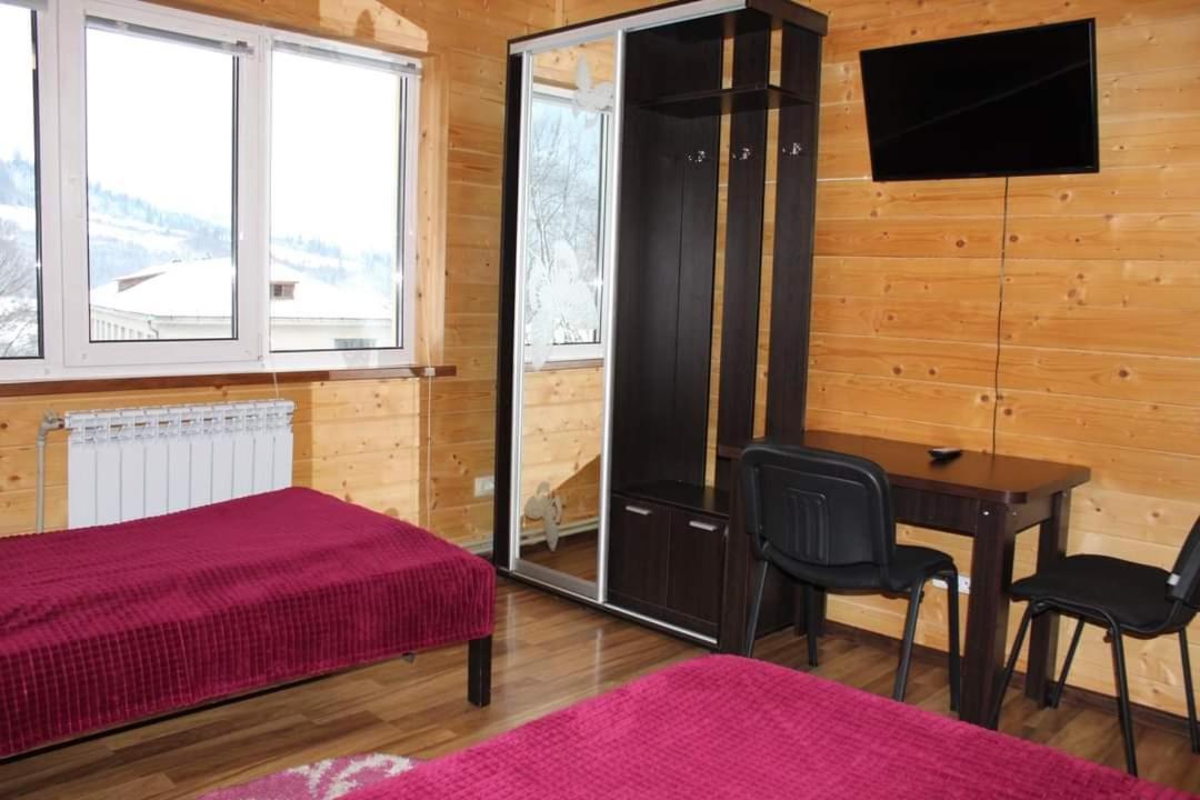 У Інни Hotel Mizhhirya  Luaran gambar