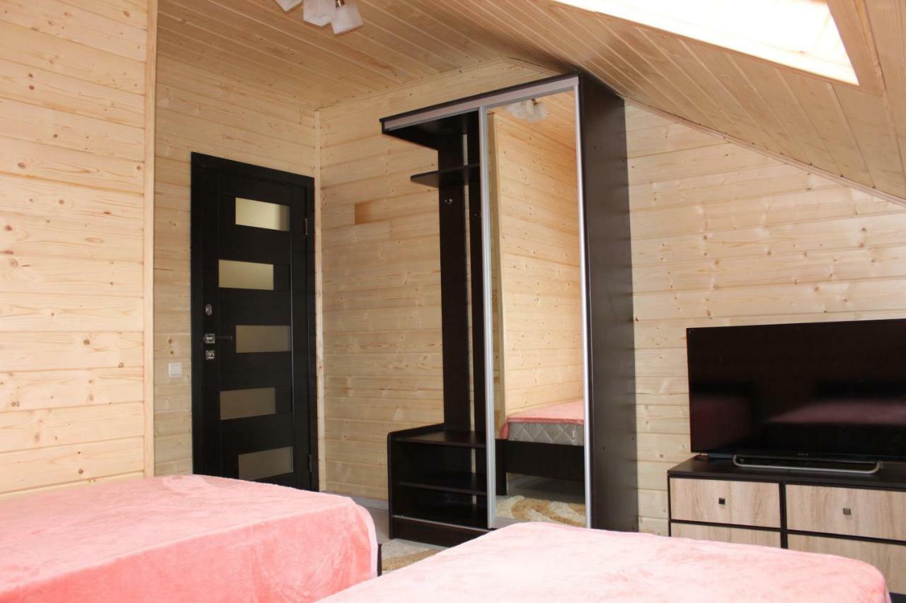 У Інни Hotel Mizhhirya  Luaran gambar
